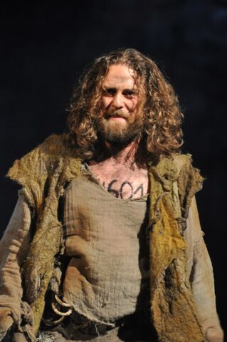 File:Januszkrucinskiasjeanvaljean.jpg