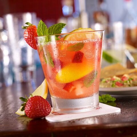 File:Strawberry Rum Smash.jpg