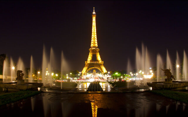 File:Paris.jpg