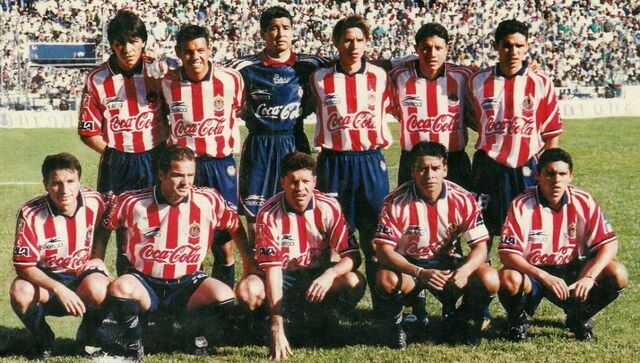 Archivo:ChivasTeam1999.jpg