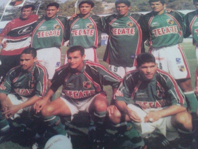 Archivo:NTIJTeam.jpg