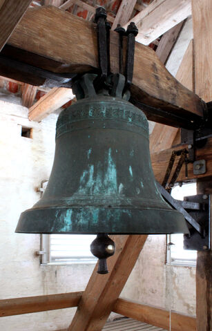 File:EndelaveChurchBellNimHerred.jpg