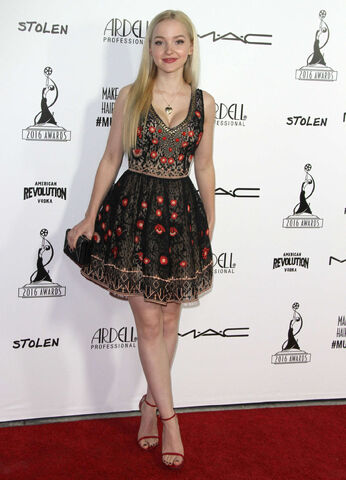 File:Dove-Cameron--2016-Make-Up-Artist-and-Hair-Stylist-Guild-Awards--05.jpg