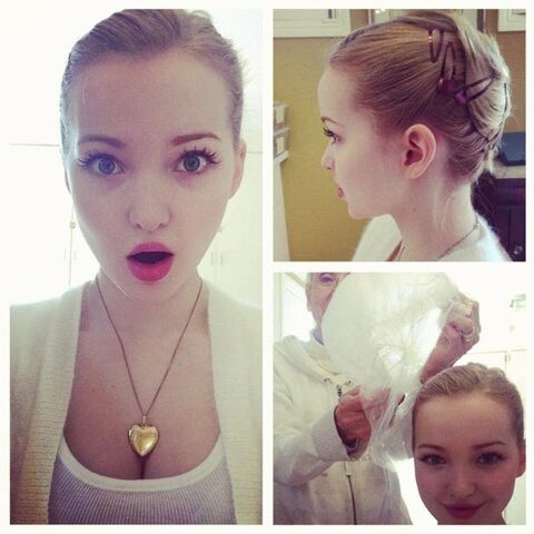 File:3 Dove Wig Fitting.jpg