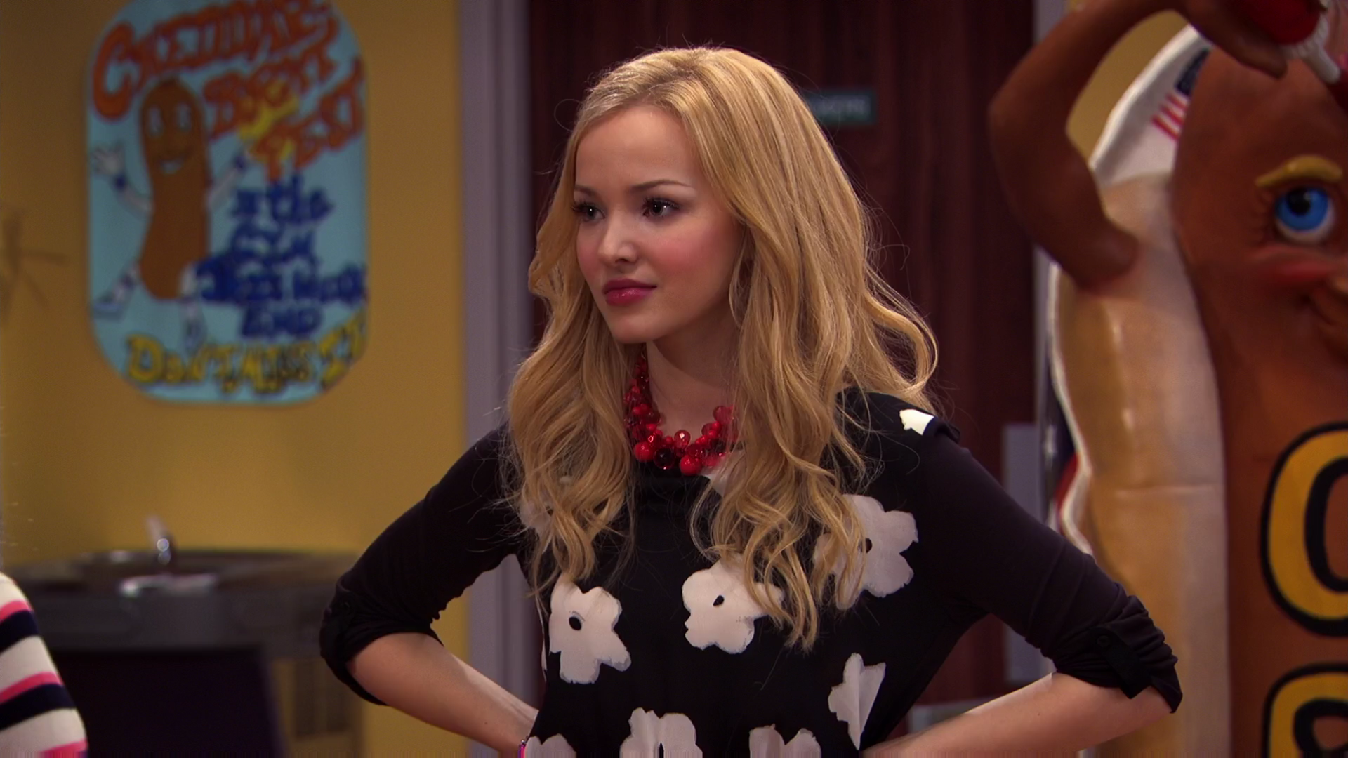 Image - Liv.and.Maddie.S02E01.Premiere.A.Rooney.iT1080p-22-16-58-.PNG.