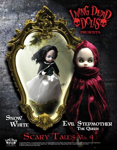 File:Snow White and Queen.jpg