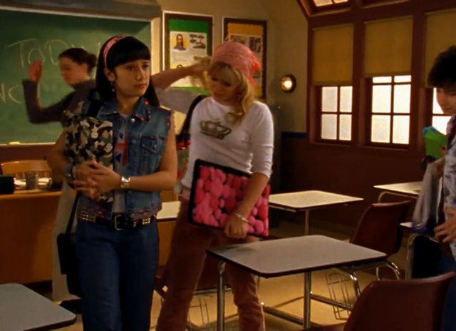 File:She-loves-the-UK-and-america-and-I-guess-mexico-lizzie-mcguire-reviewed.png