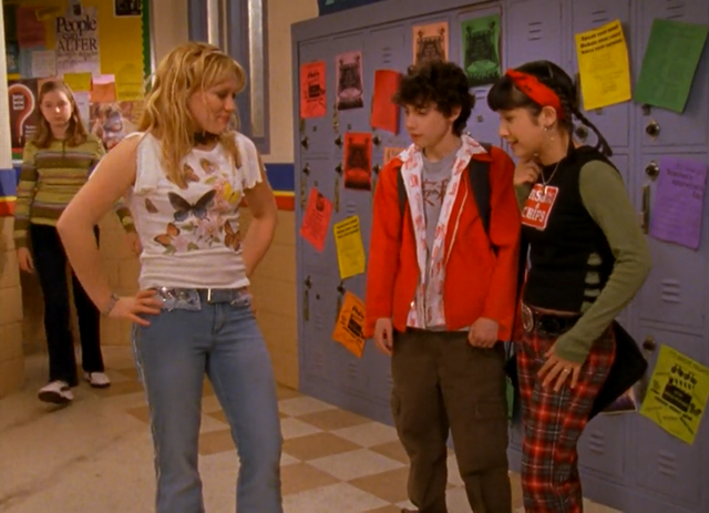 File:OutrAGEOUSLY-HIP-lizzie-mcguire-reviewed.png