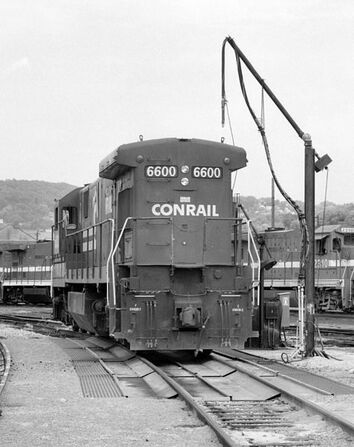 474px-GE C30-7
