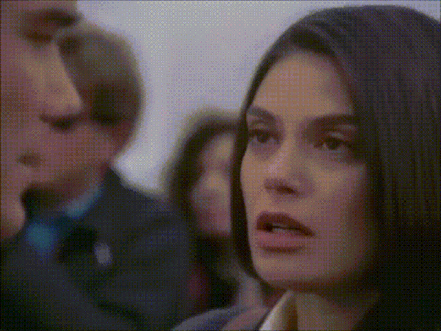 File:Lois kissing Superman 2.gif