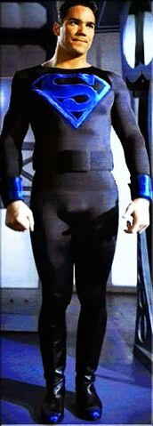 File:Superman (Kryptonian Uniform).jpg