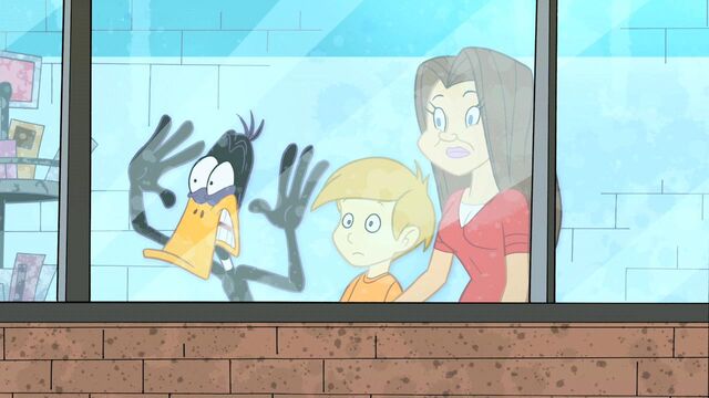 File:Carwash Daffy.jpg