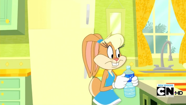 File:Lola with bottled water.png