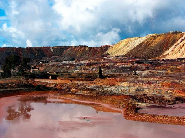 Archivo:Minas-de-rio-tinto.jpg