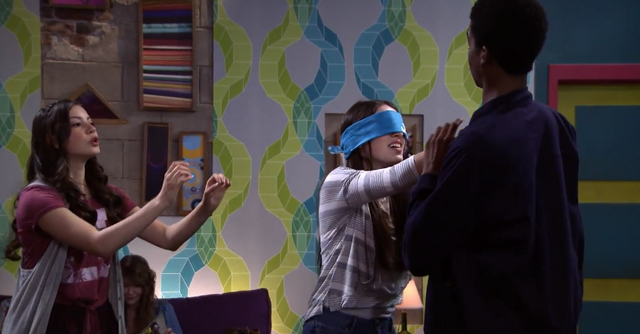 File:Leia rachel jude season 1 stm.png