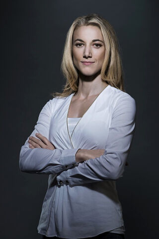 File:Lauren infobox S4.jpg