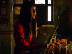 Kenzi w Staff of Righteousness (303)
