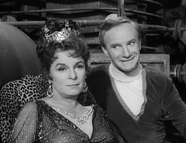 File:Lost-in-Space-The-Space-Croppers-3.jpg