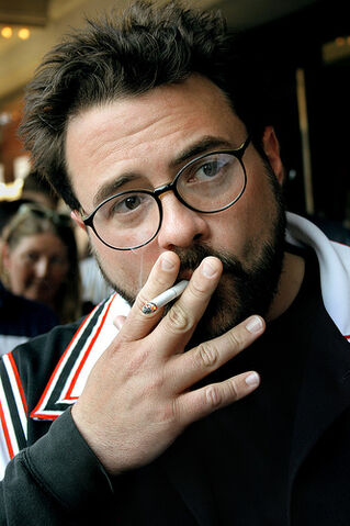 File:Kevin smith smokes.jpg