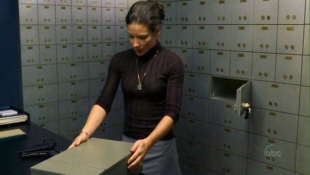 File:Safety deposit box.jpg