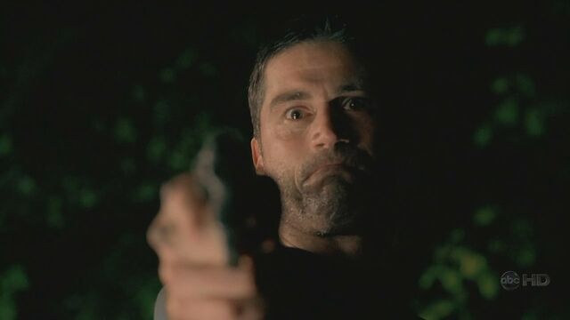 File:4x01 JackGun.jpg