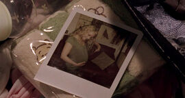 ClairePregnantPicture 6x03.jpg
