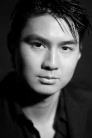 Ficheiro:Bryan Sato.jpg