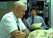 1x04 Lokk office