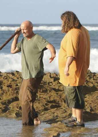 File:Hurley Locke 3x08-1-.jpg