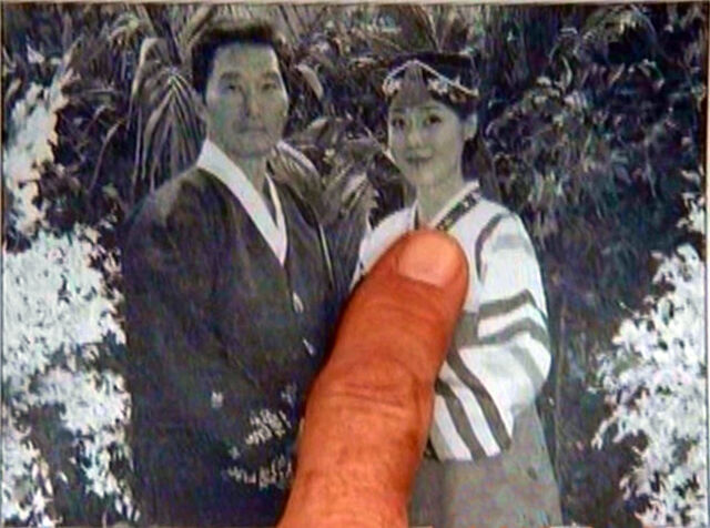 File:Sun-jin-wedding.jpg
