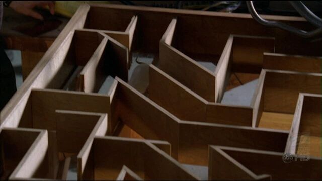 File:Maze.jpg
