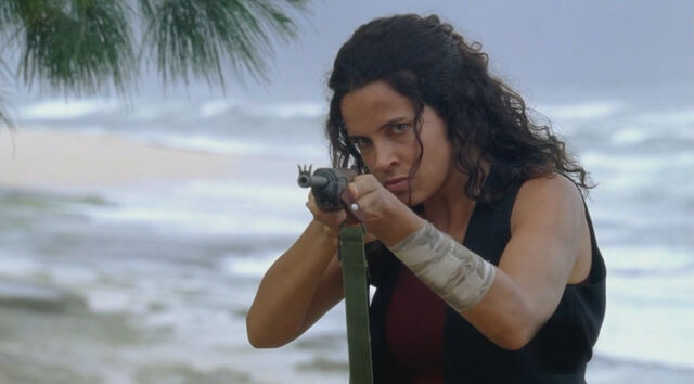 File:6x07-Ilana gun.jpg