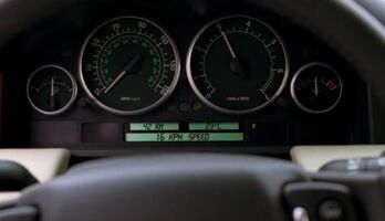 4815162342car.jpg