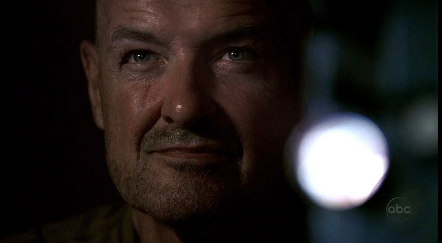 ملف:2x03 Locke.png
