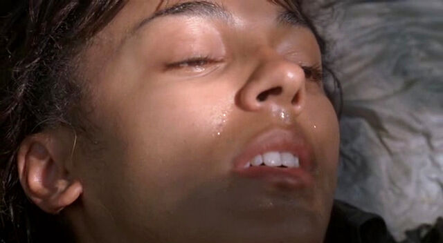 File:3x17 MeetNaomi.jpg