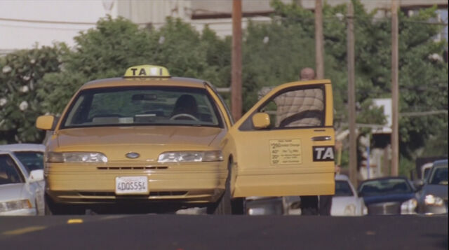 File:6x03-Temple and Taxi.jpg