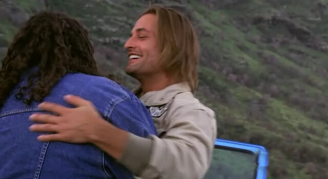 File:5x09-SawyerHurleyHug.jpg