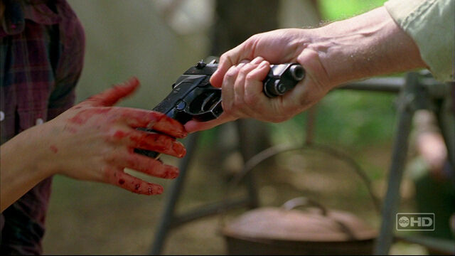 File:3x21 heresyourgunback.jpg