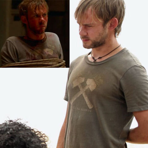 File:3x22-3x21-charlie-tshirt.jpg