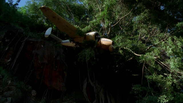File:Eko-plane.jpg