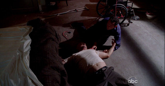 Archivo:5x07 GoodbyeOldFriend.jpg