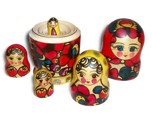 File:Matroshka no bg.jpg