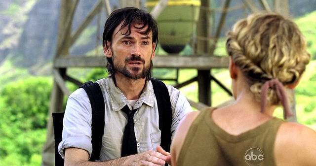 File:5x03 MotherAndSonAndBomb.jpg