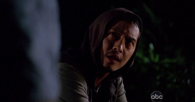 File:5x01 DesmondWho.jpg