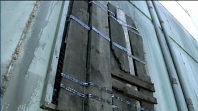 File:MX06room23window.jpg