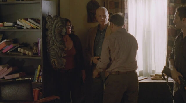 File:6x16-Hide and Snitch.jpg