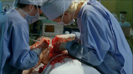 JulietSurgery 5x11.jpg