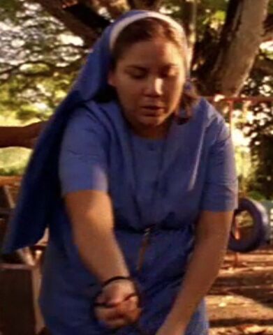 Archivo:5x07SisterConsuela.jpg