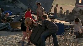 1x03-ClaireLuggage.jpg