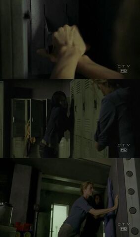 Archivo:3x18 AccessingTheVault.jpg